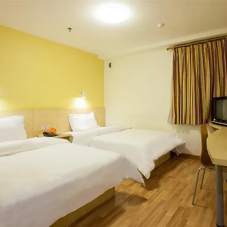 7Days Inn Qingdao Wusi Square Middle Xianggang Road foto